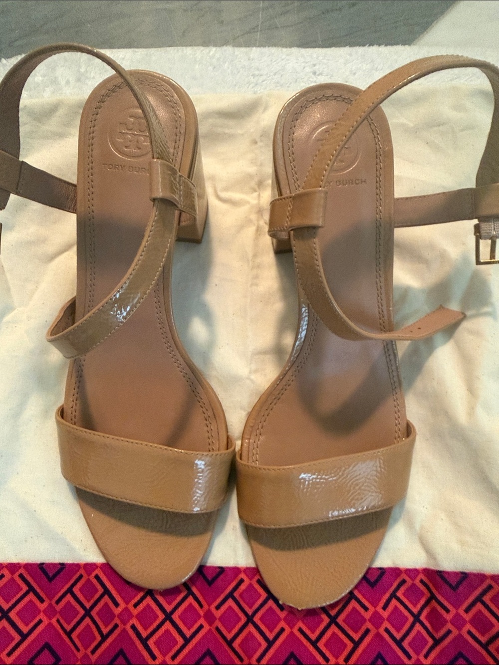 Tory Burch Block Heel Tan Patent Slingback Sandals size 9